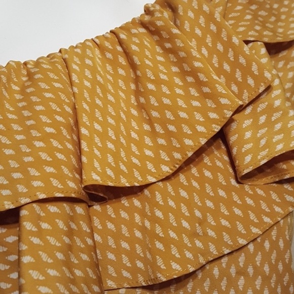 MISA Los Angeles Klea One-Shoulder Top - Picture 3 of 11